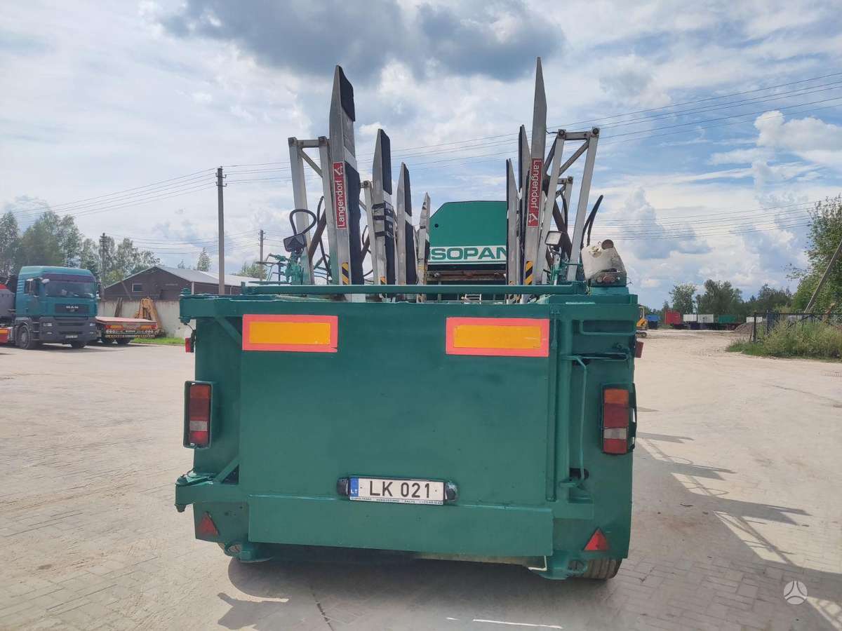 Alkom Lowbed, concrete mixer