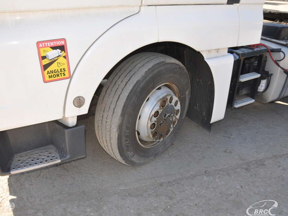MAN TGX Engine defect, double sleeper
