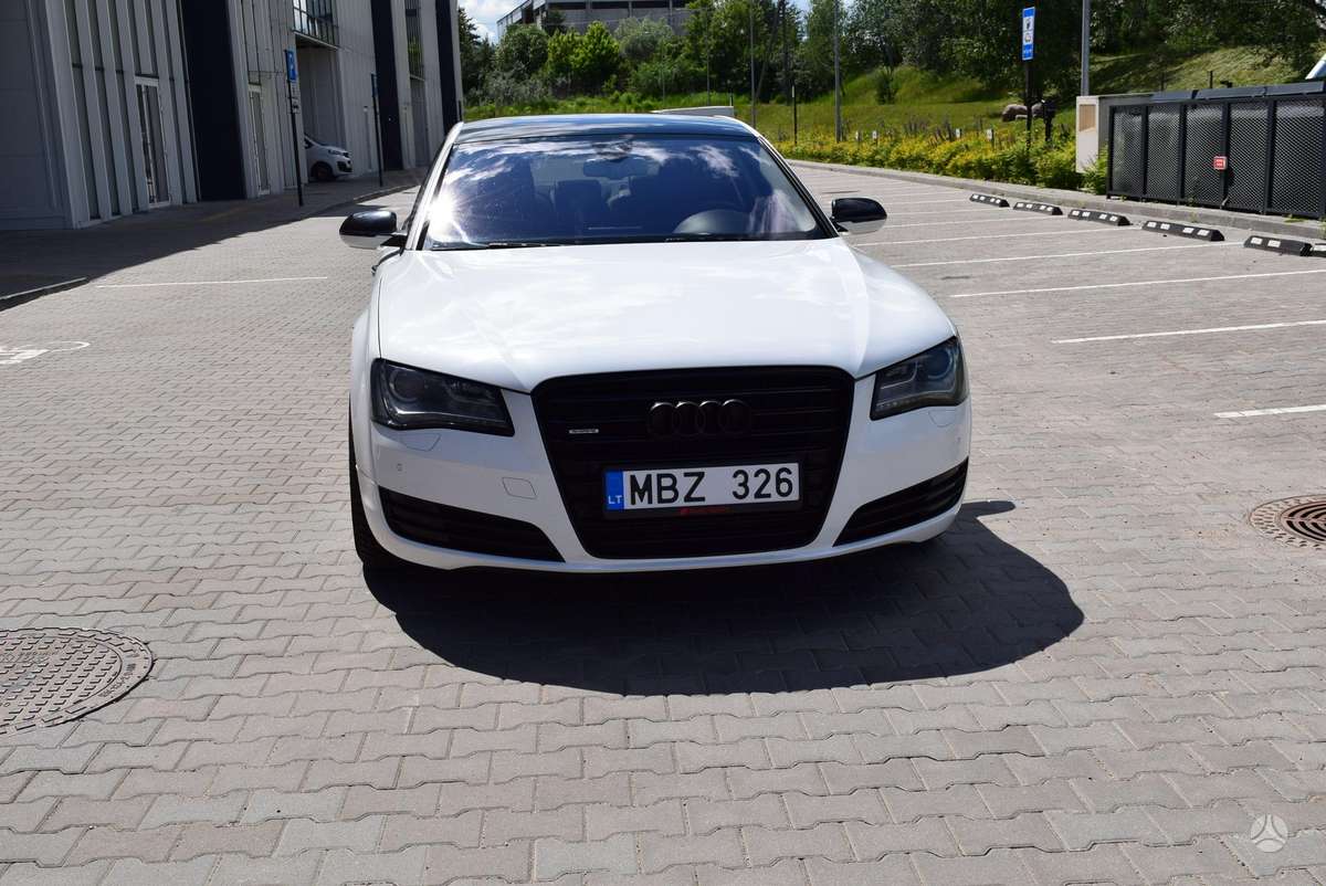 Audi A8, 3.0 l., Седан