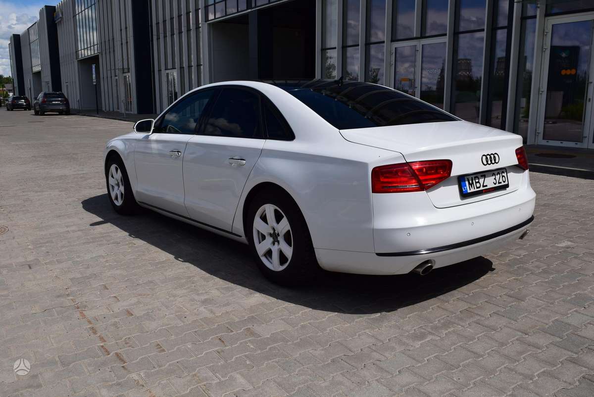 Audi A8, 3.0 l., Седан