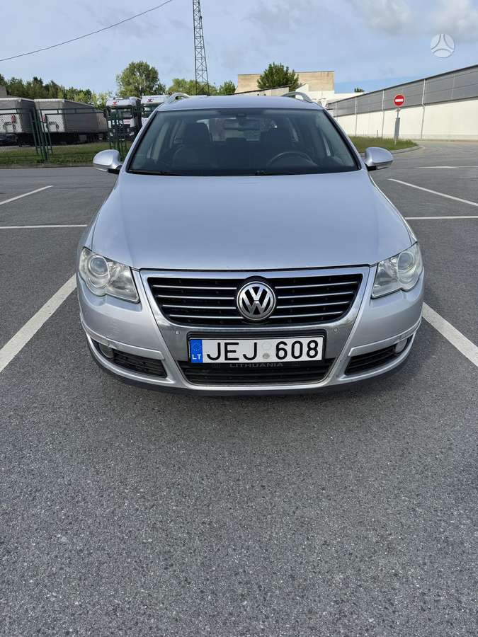 Volkswagen Passat - 2