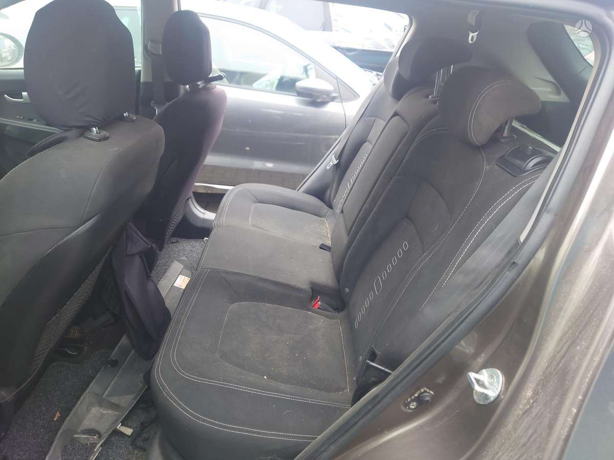 Kia Sportage по частям