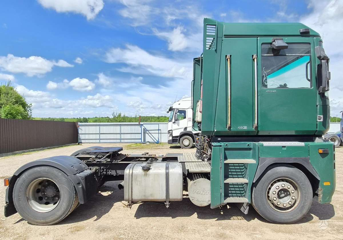 Renault Magnum 480, double sleeper
