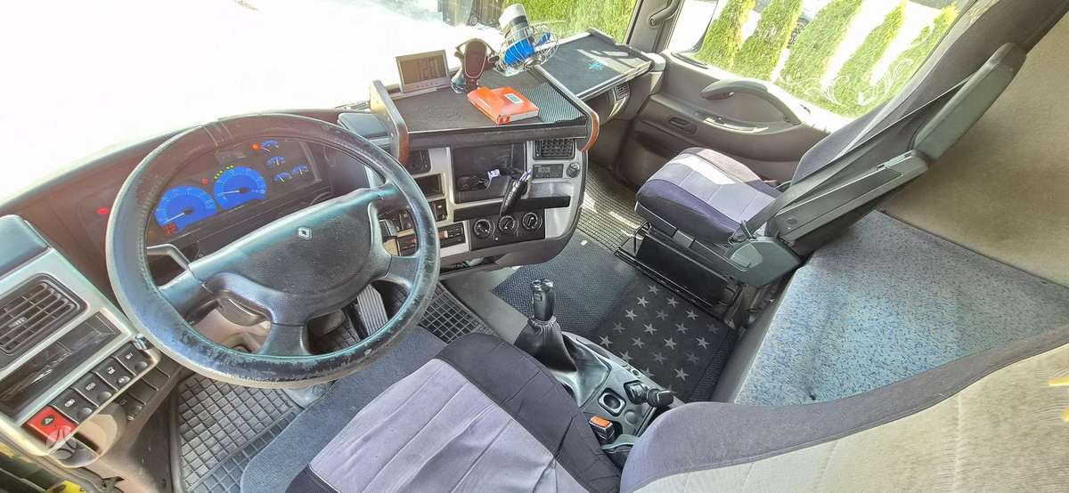 Renault Magnum 480, double sleeper