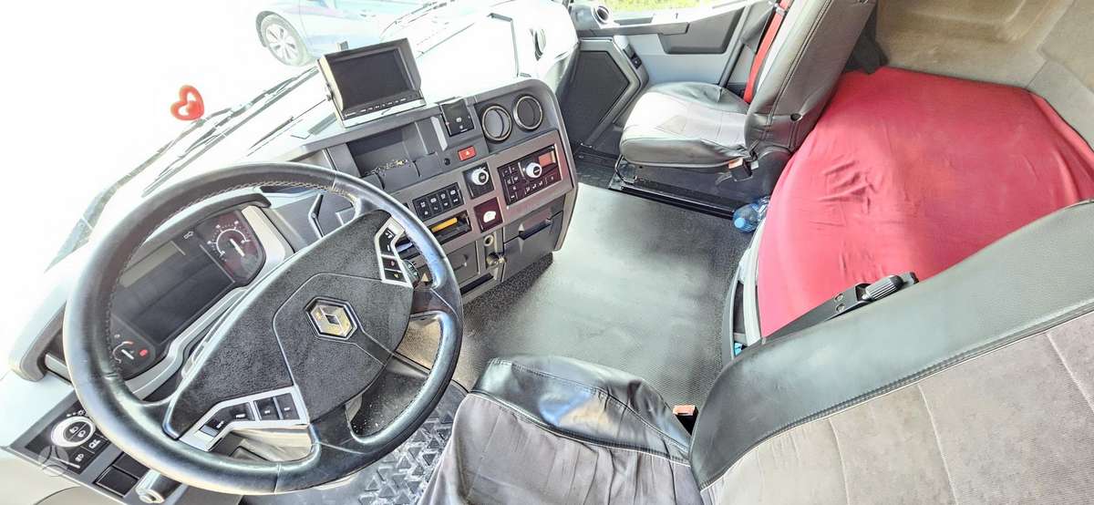 Renault T460, double sleeper