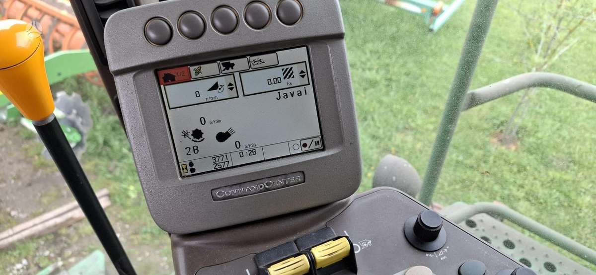 John Deere W540, kombaini