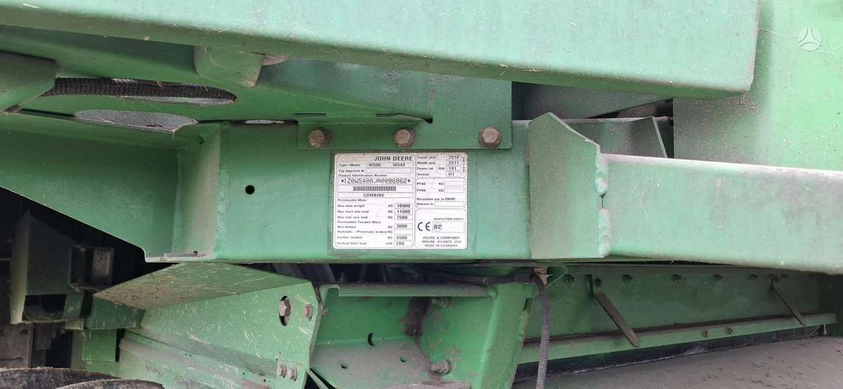John Deere W540, kombaini
