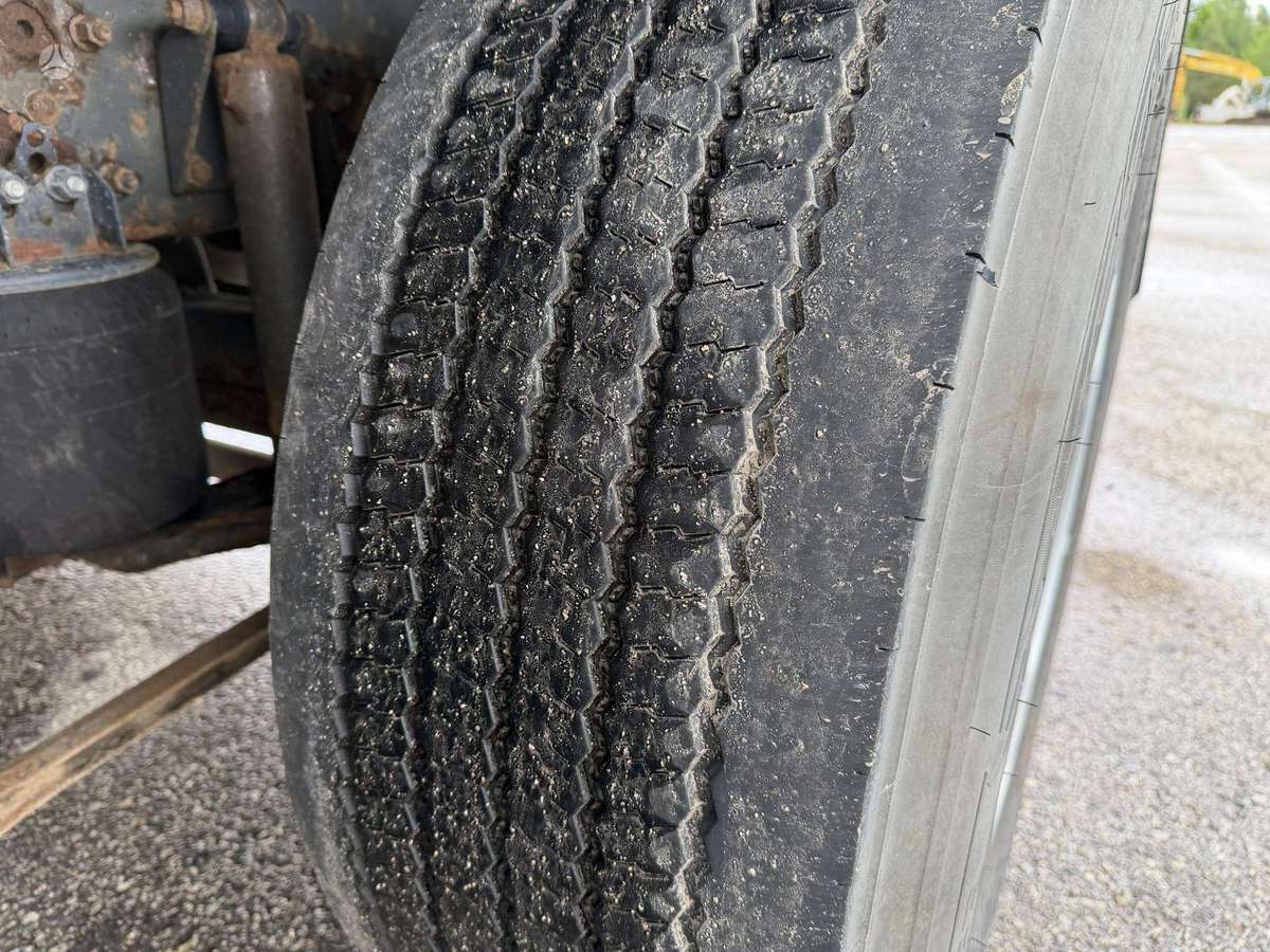 Volvo FM12 420, с краном