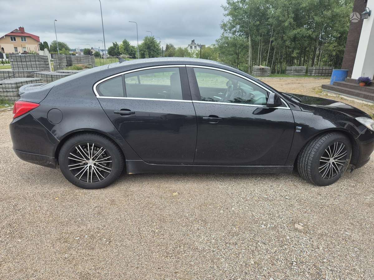 Opel Insignia, 2.0 l., hatchback