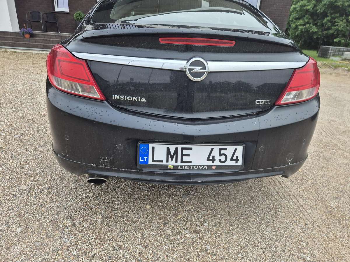 Opel Insignia, 2.0 l., hatchback