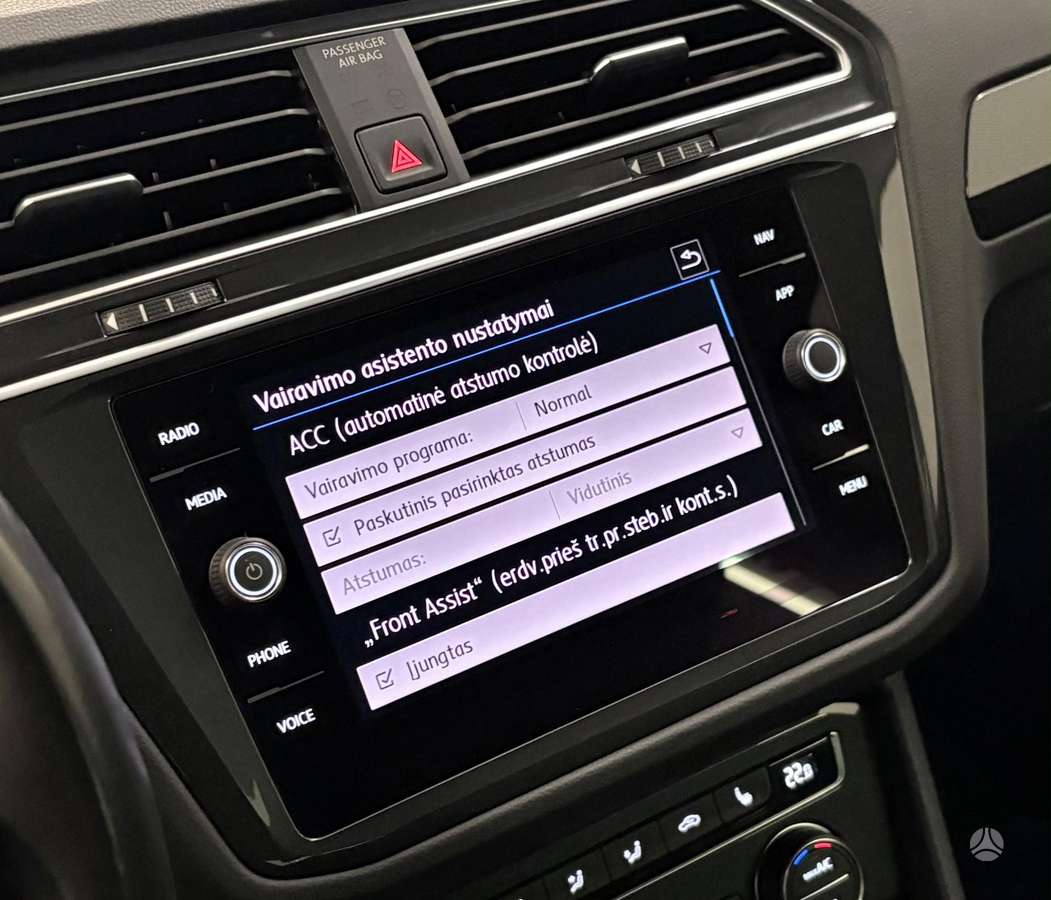 Volkswagen Tiguan - 6