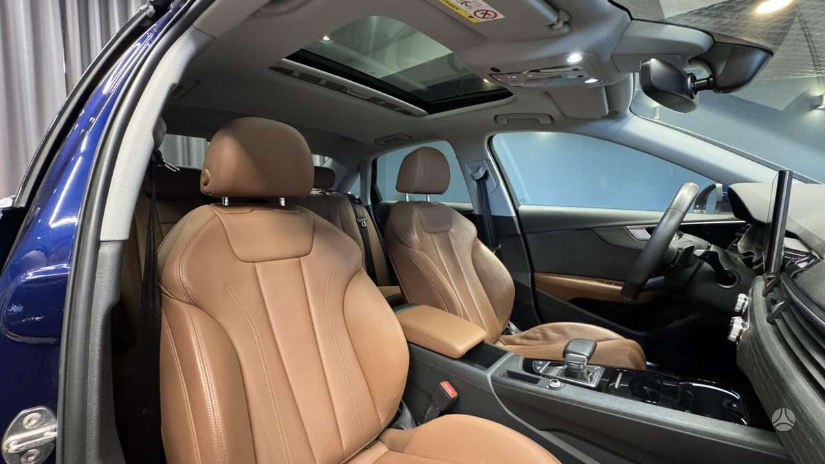 Audi A4, 2.0 l., Седан