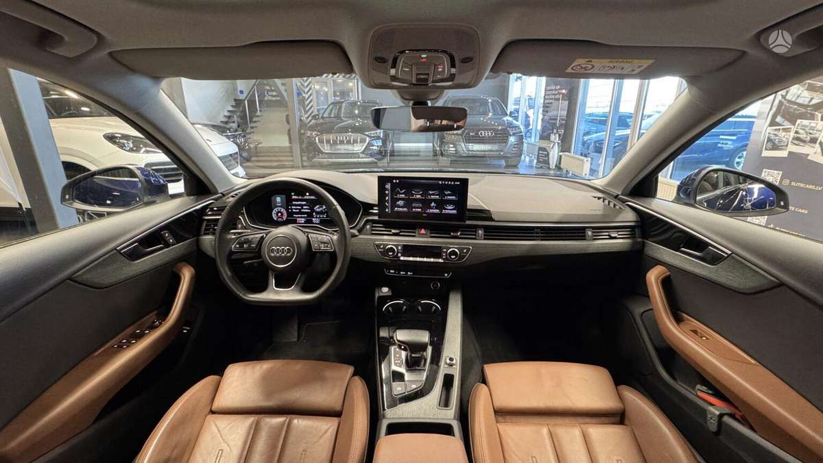 Audi A4, 2.0 l., Седан