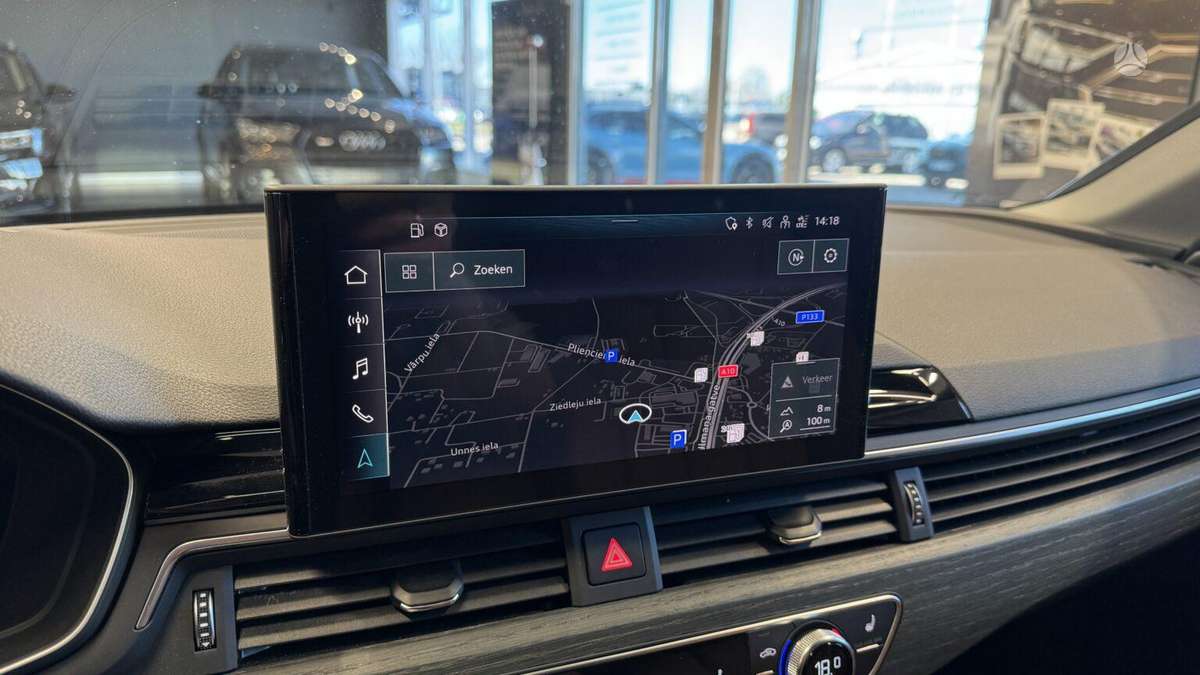 Audi A4, 2.0 l., Седан