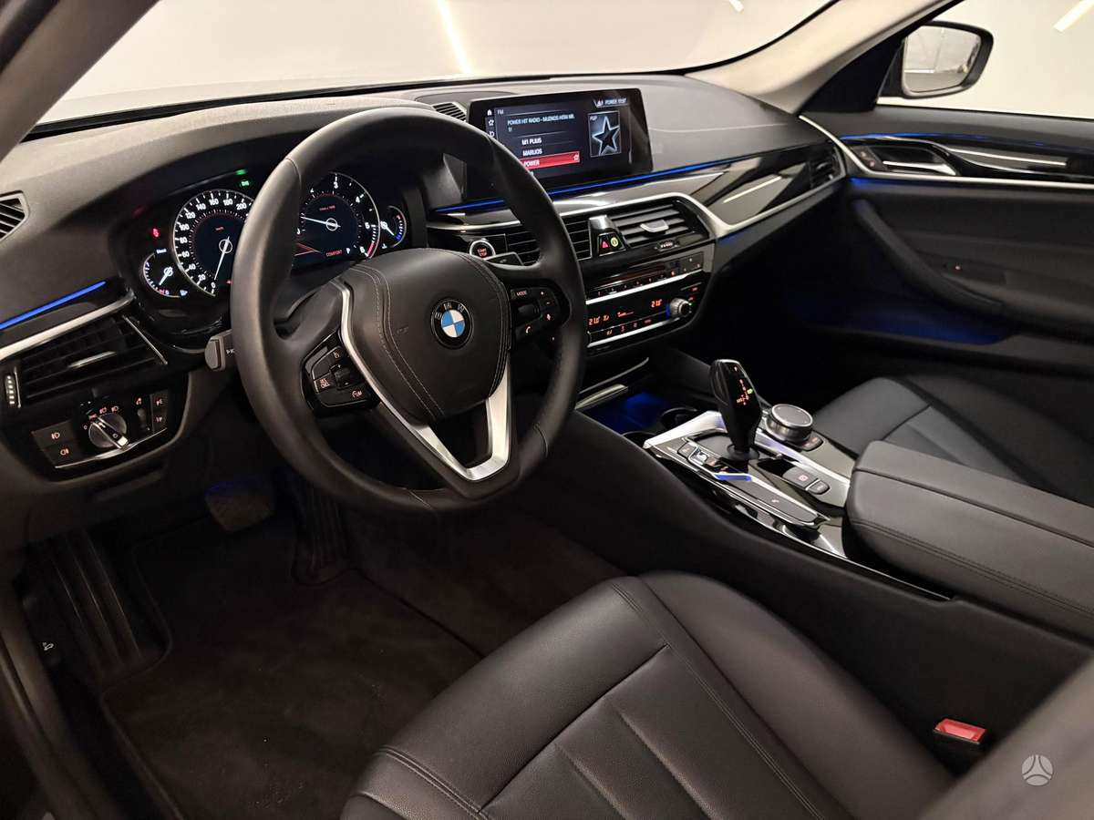 BMW 520, 2.0 l., Седан