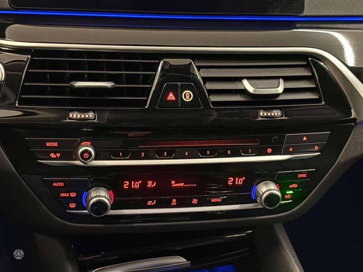 BMW 520, 2.0 l., Седан