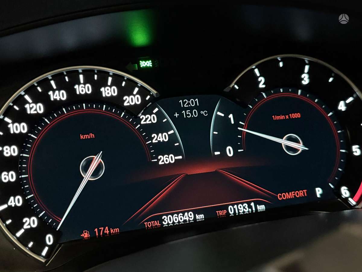 BMW 520, 2.0 l., Седан