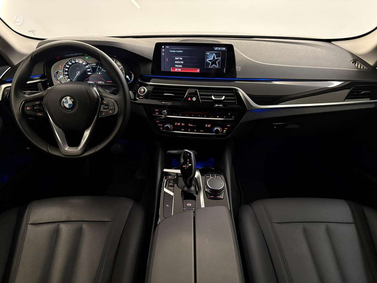 BMW 520, 2.0 l., Седан