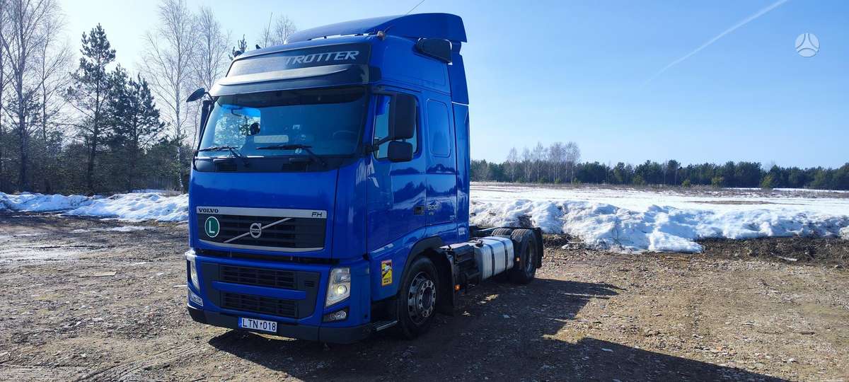 Volvo FH 500 Mega, double sleeper