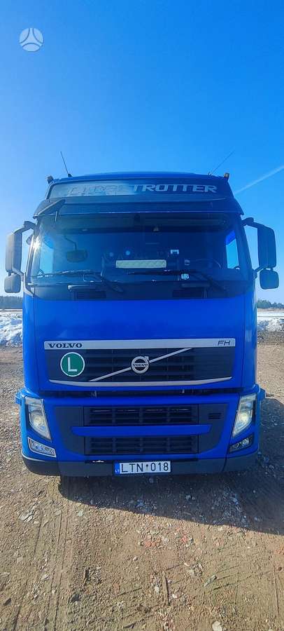 Volvo FH 500 Mega, double sleeper