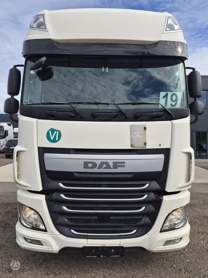 DAF XF106.460, double sleeper