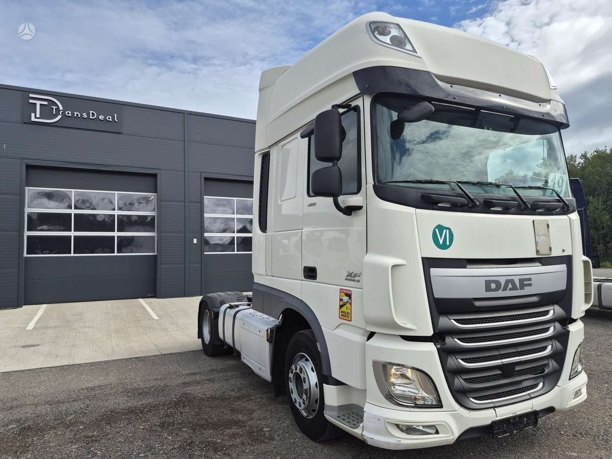 DAF XF106.460, double sleeper