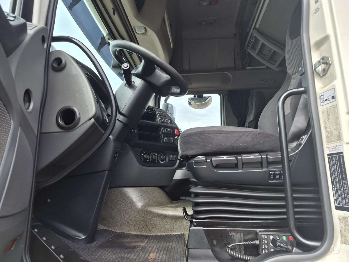 DAF XF106.460, double sleeper