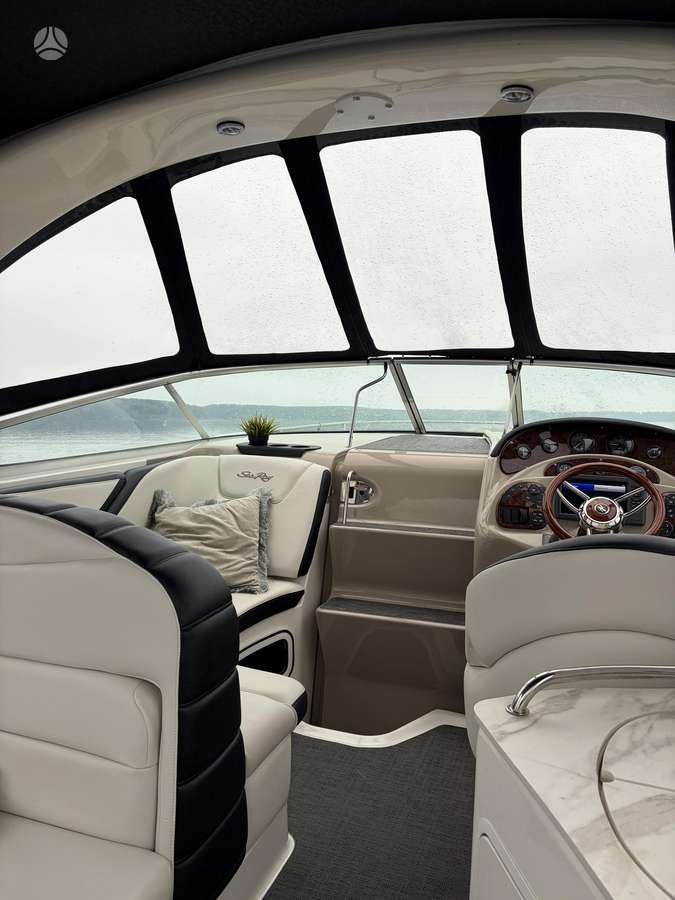 Sundancer 280/310 Searay, yachts / cruisers