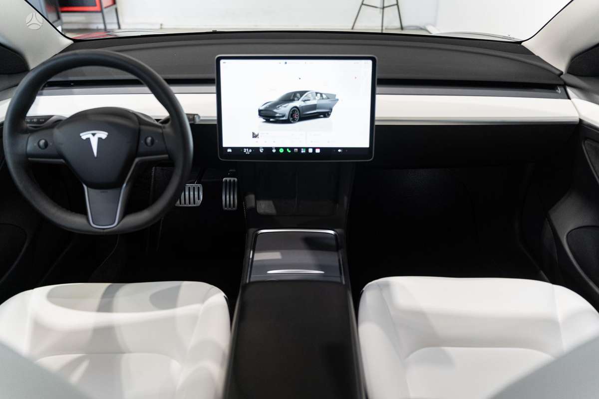 Tesla Model 3, 81 kWh, hatchback