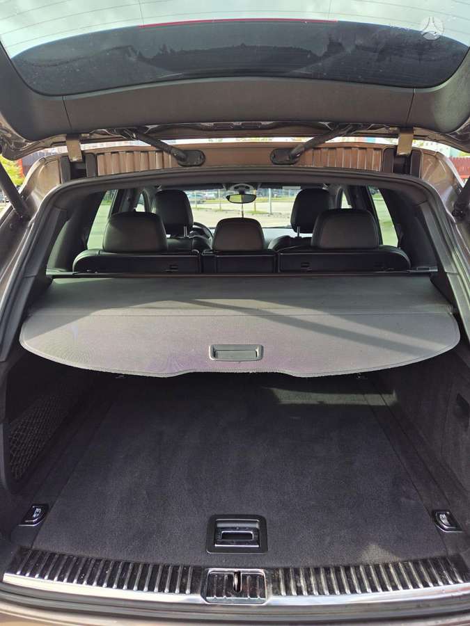 Porsche Cayenne - 9