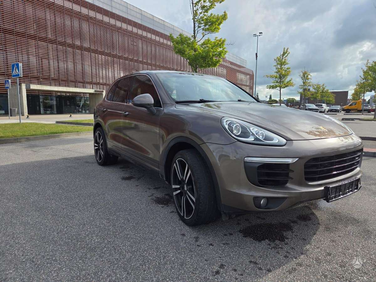 Porsche Cayenne - 11