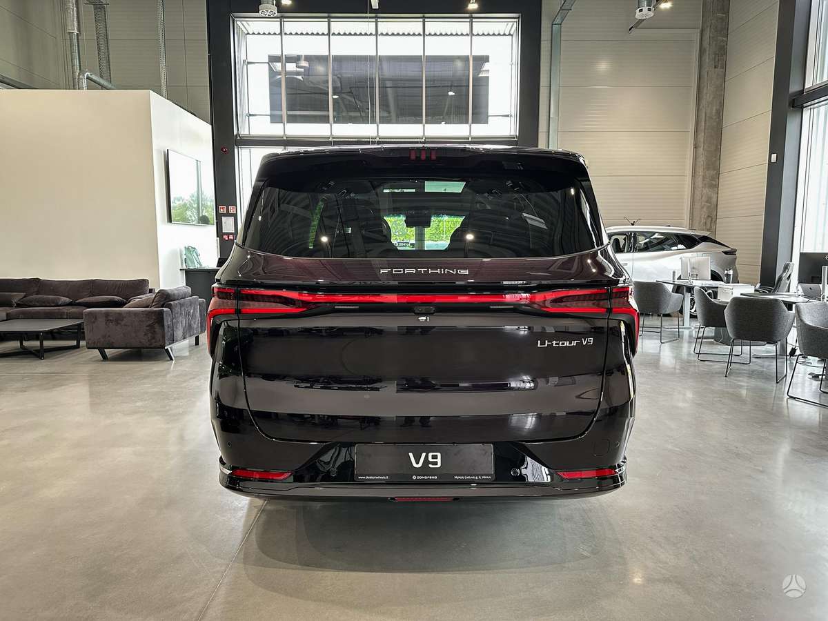 Forthing v9, 1.5 l., mpv / minivan