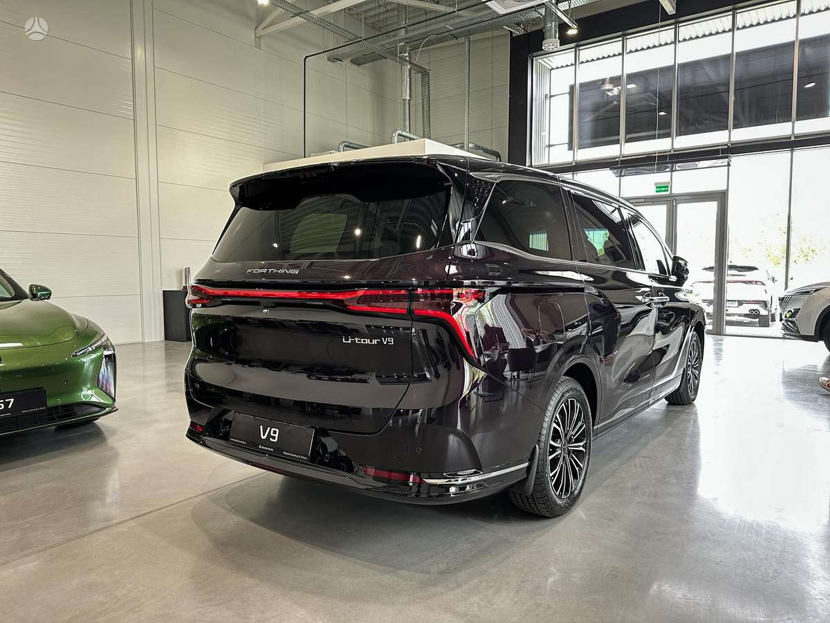 Forthing v9, 1.5 l., mpv / minivan
