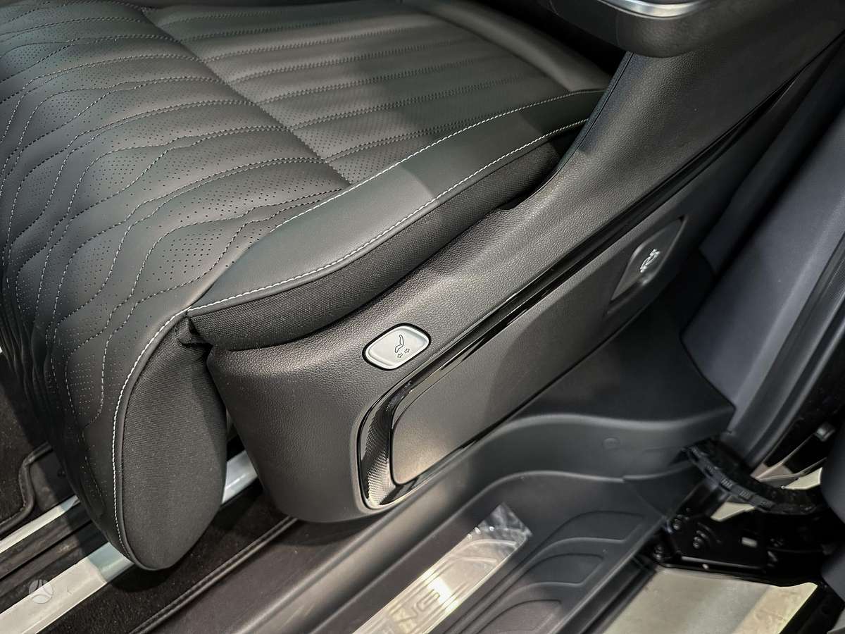 Forthing v9, 1.5 l., mpv / minivan