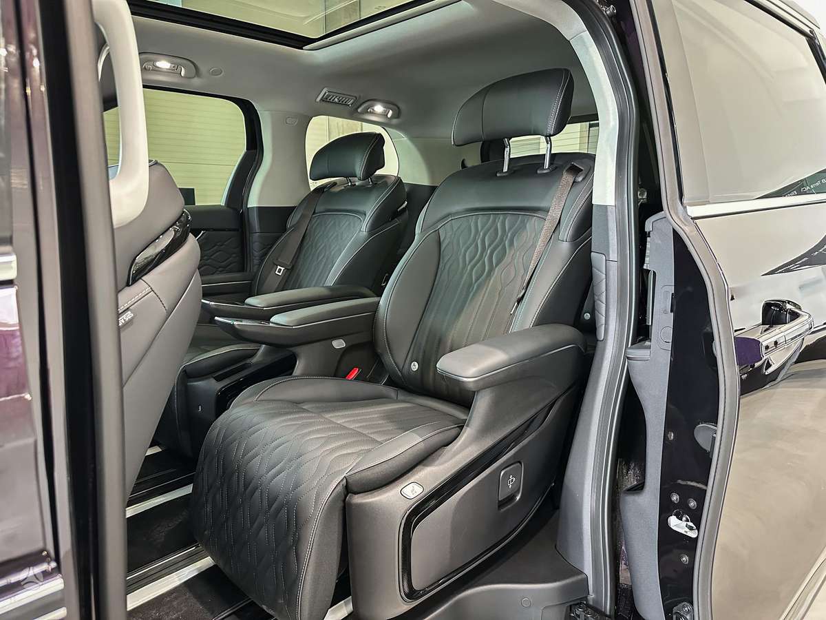 Forthing v9, 1.5 l., mpv / minivan