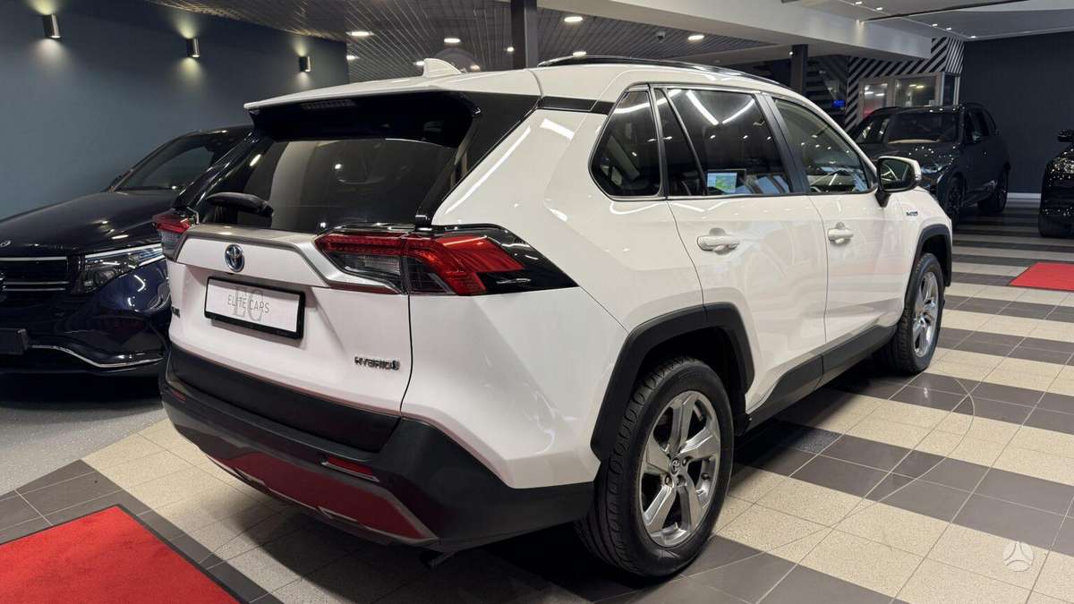 Toyota RAV4 - 5