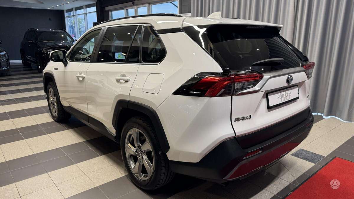 Toyota RAV4 - 7