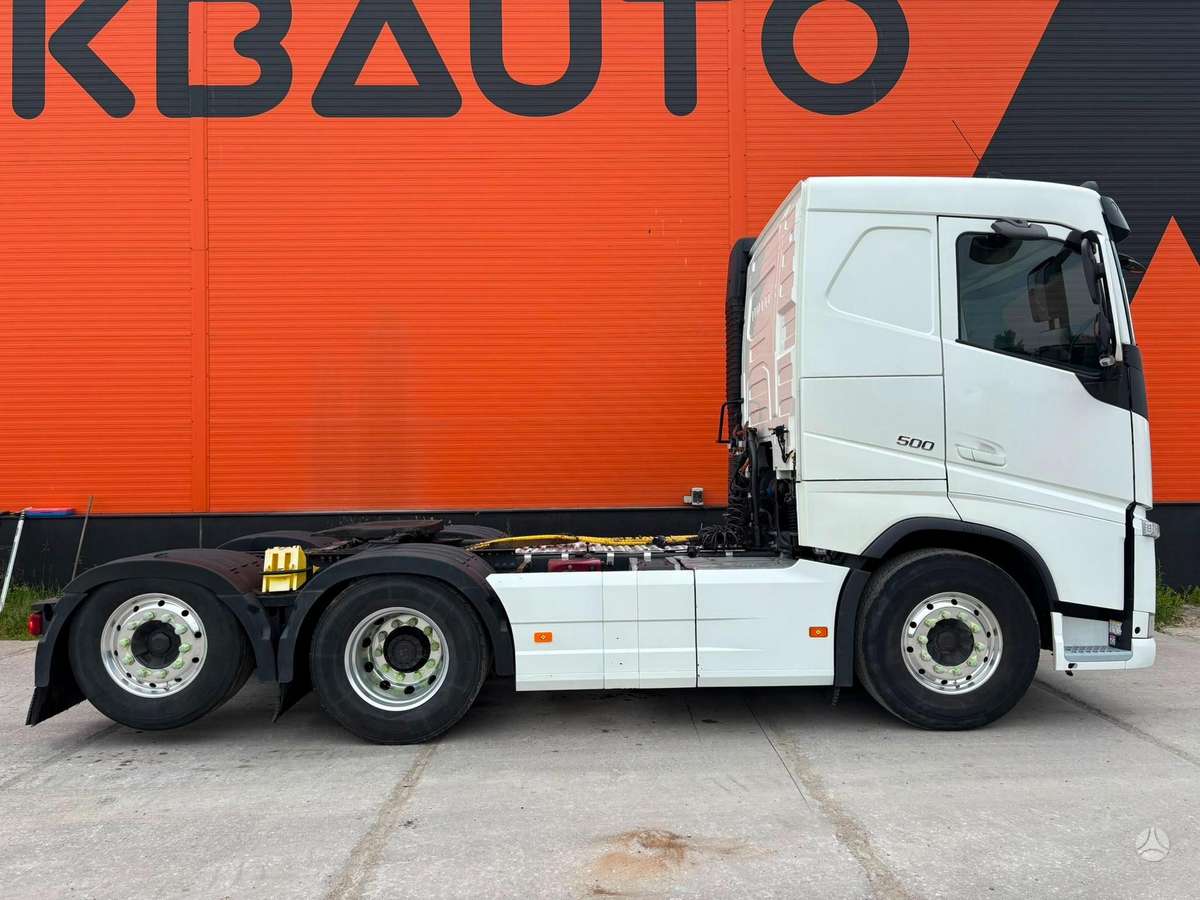 Volvo FH 500 6x2, single sleeper