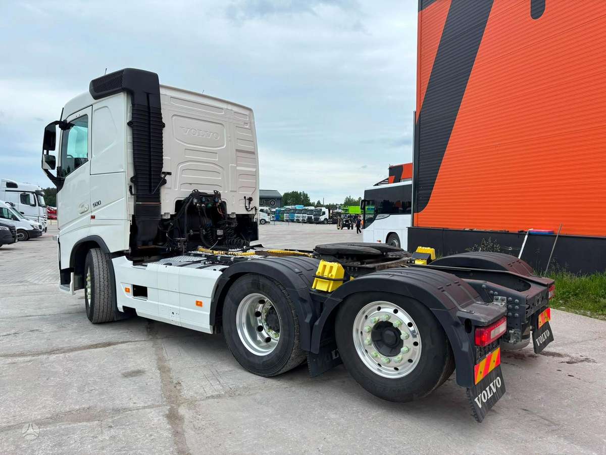 Volvo FH 500 6x2, single sleeper