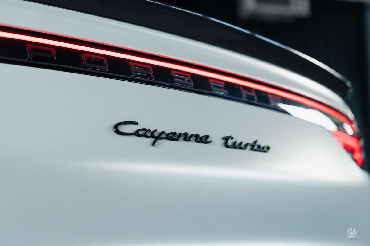 Porsche Cayenne Coupe - 10