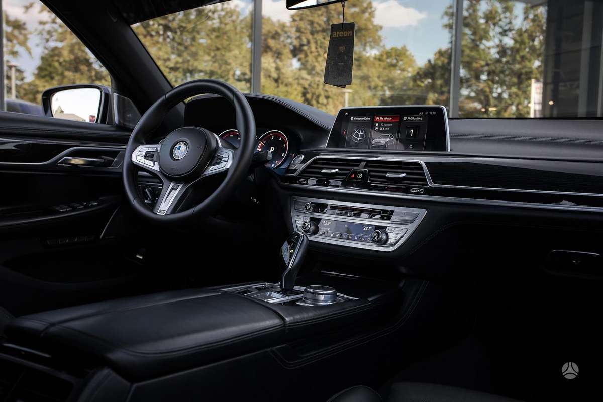 BMW 730, 3.0 l., Седан