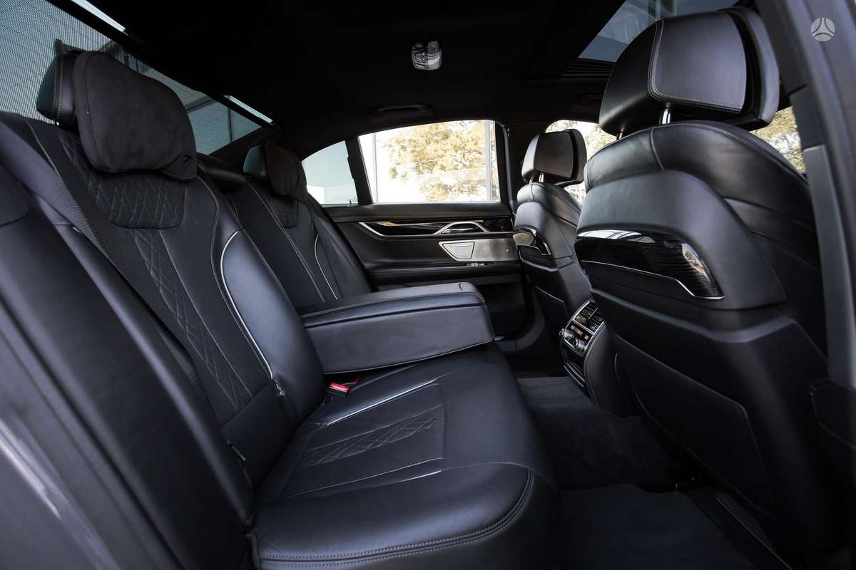 BMW 730, 3.0 l., Седан