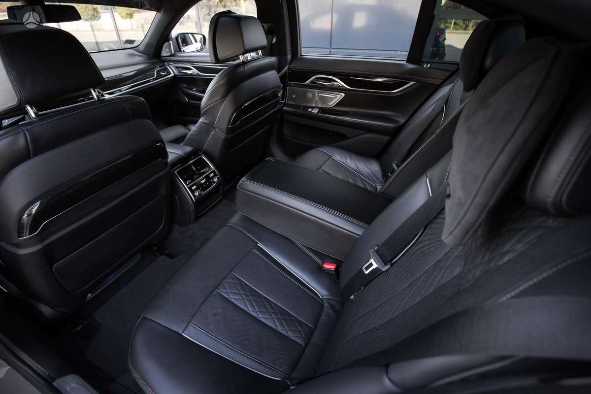 BMW 730, 3.0 l., Седан