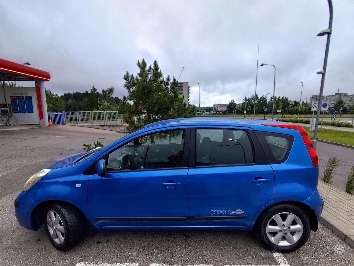 Nissan Note, 1.6 l., mpv / minivan