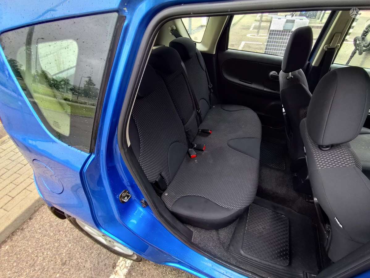 Nissan Note, 1.6 l., mpv / minivan