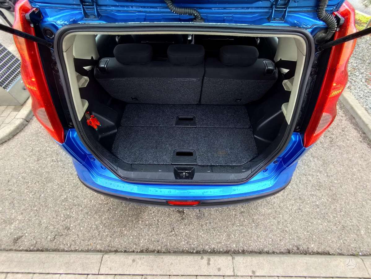 Nissan Note, 1.6 l., Минивэн