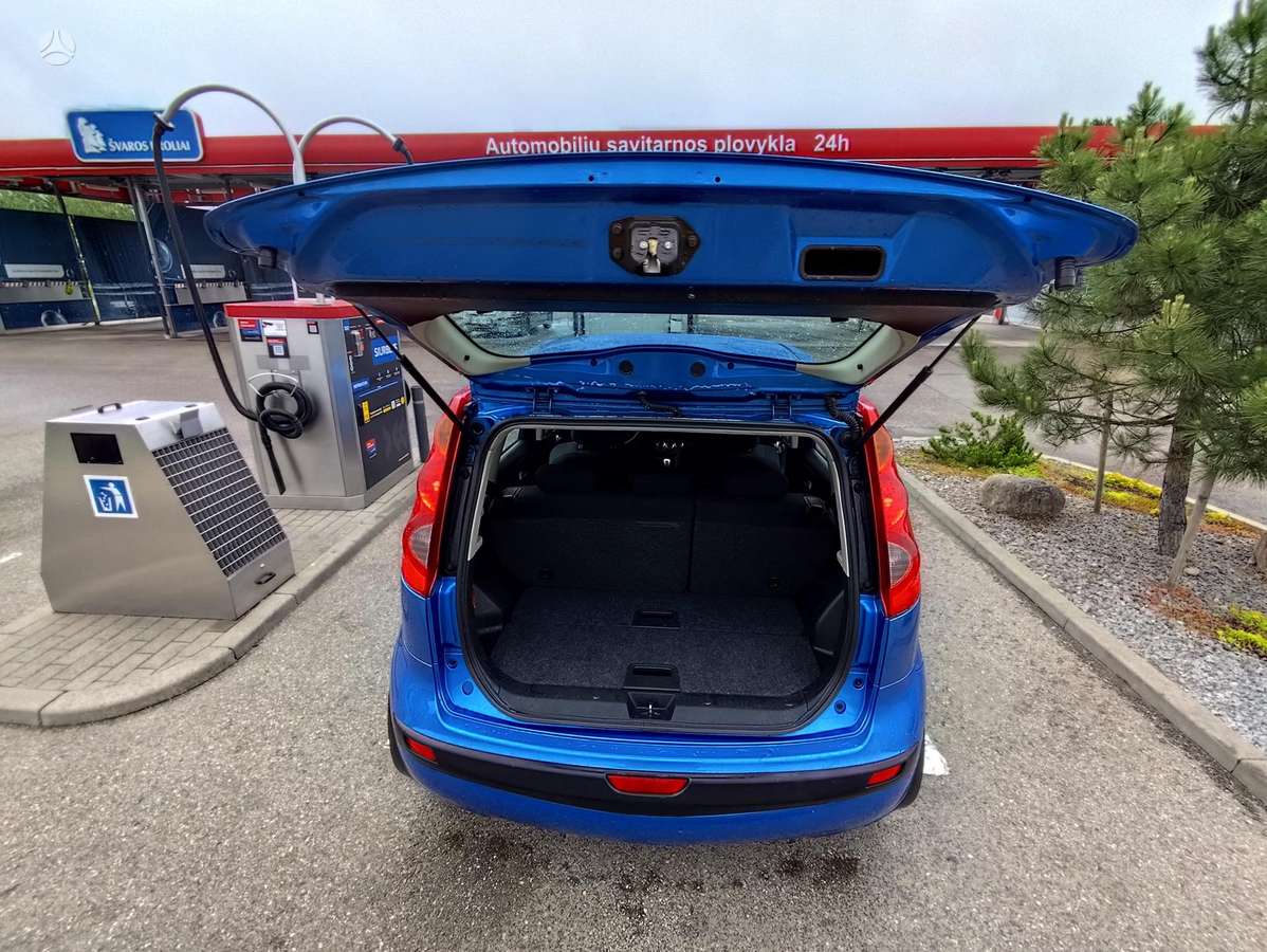 Nissan Note, 1.6 l., mpv / minivan