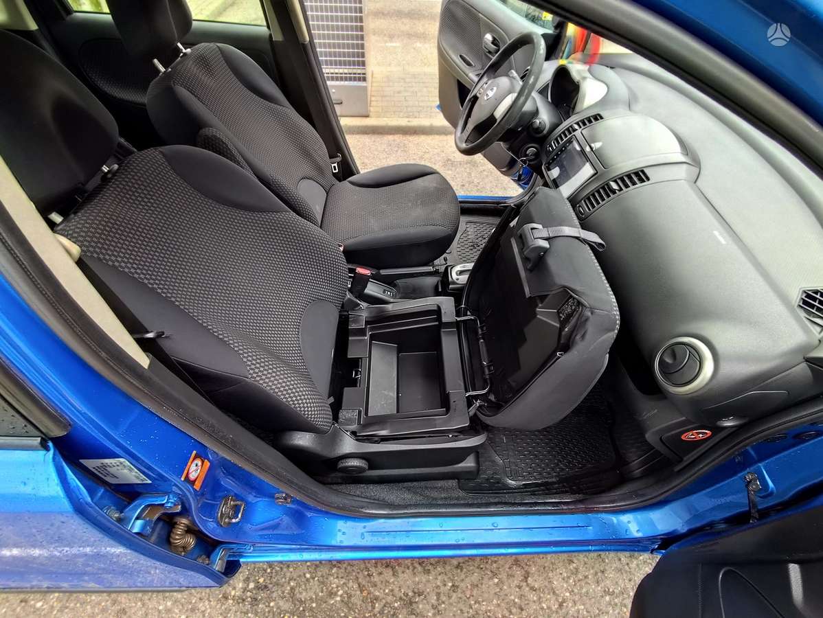 Nissan Note, 1.6 l., mpv / minivan