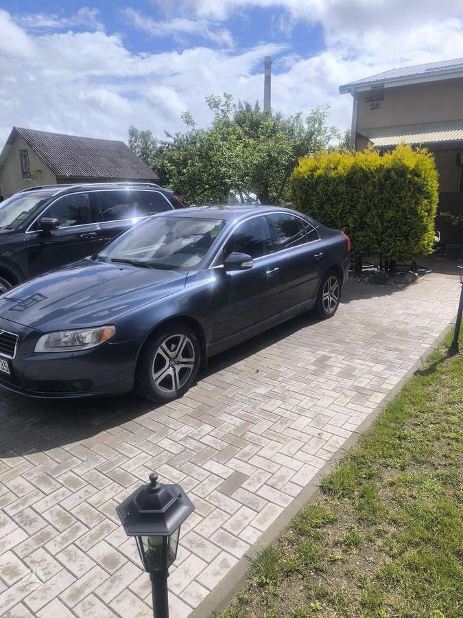 Volvo S80, 2.4 l., Седан