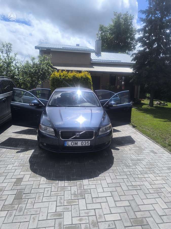 Volvo S80, 2.4 l., Седан